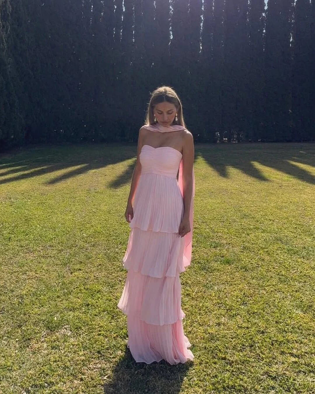 Abito lungo a balze plissettate senza spalline Michelle