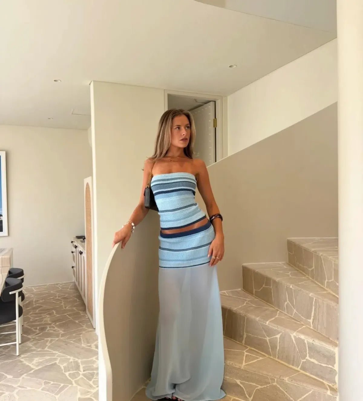 Set Miriam con top a fascia a righe e gonna trasparente