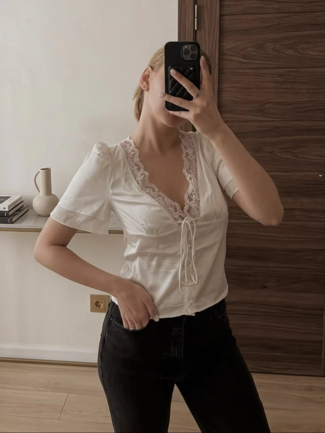 Blusa in raso e pizzo Nathalie