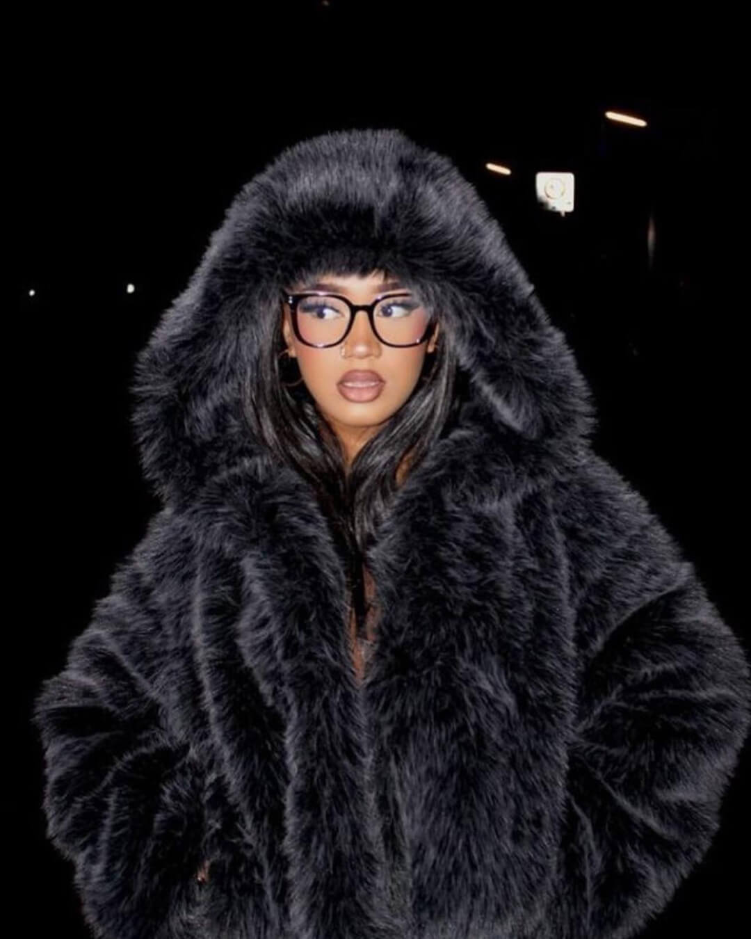 Cappotto con cappuccio in pelliccia sintetica Nicki