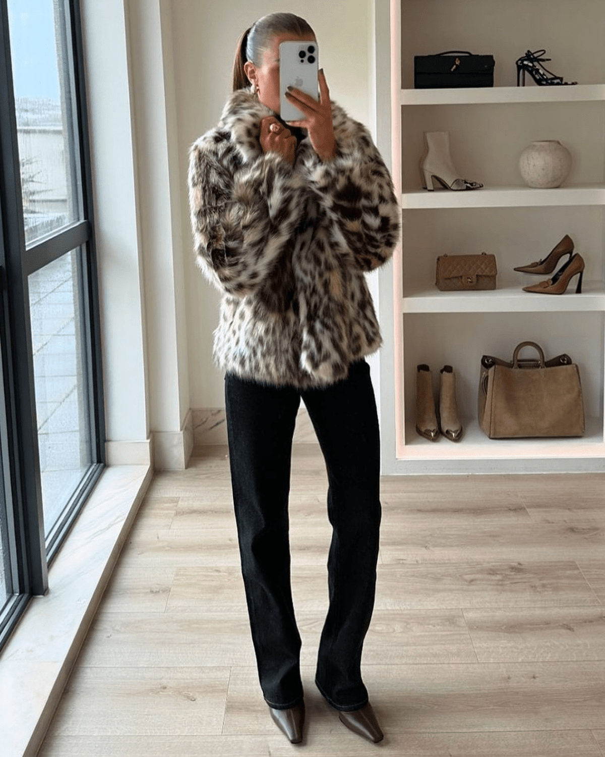 Cappotto in pelliccia sintetica leopardata Nora