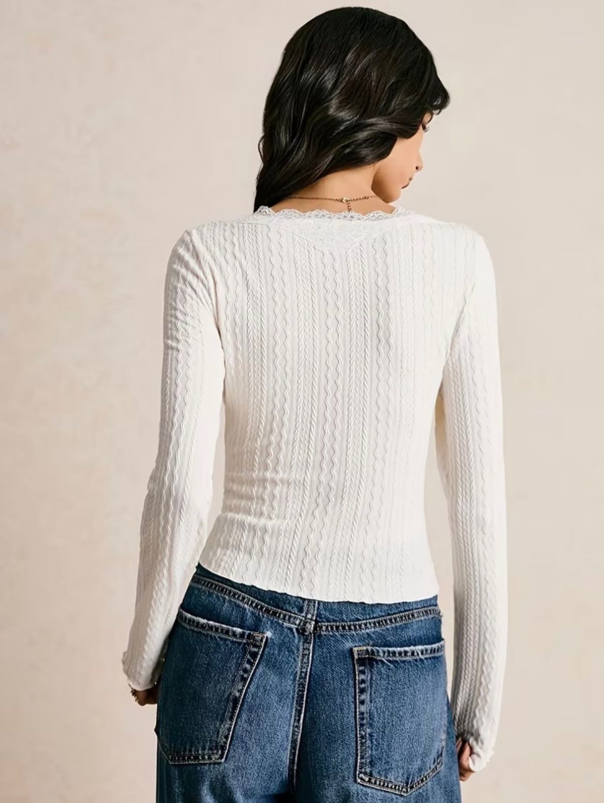 Blusa Nyla a maniche lunghe con bordo in pizzo