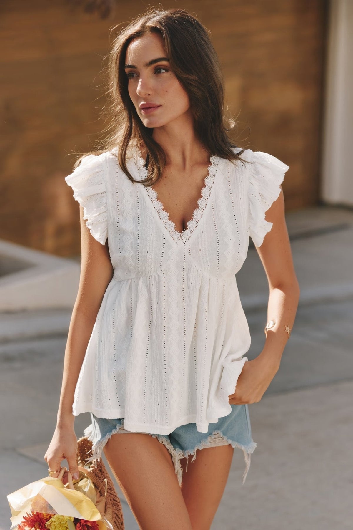 Blusa Odette con scollo a V e volant