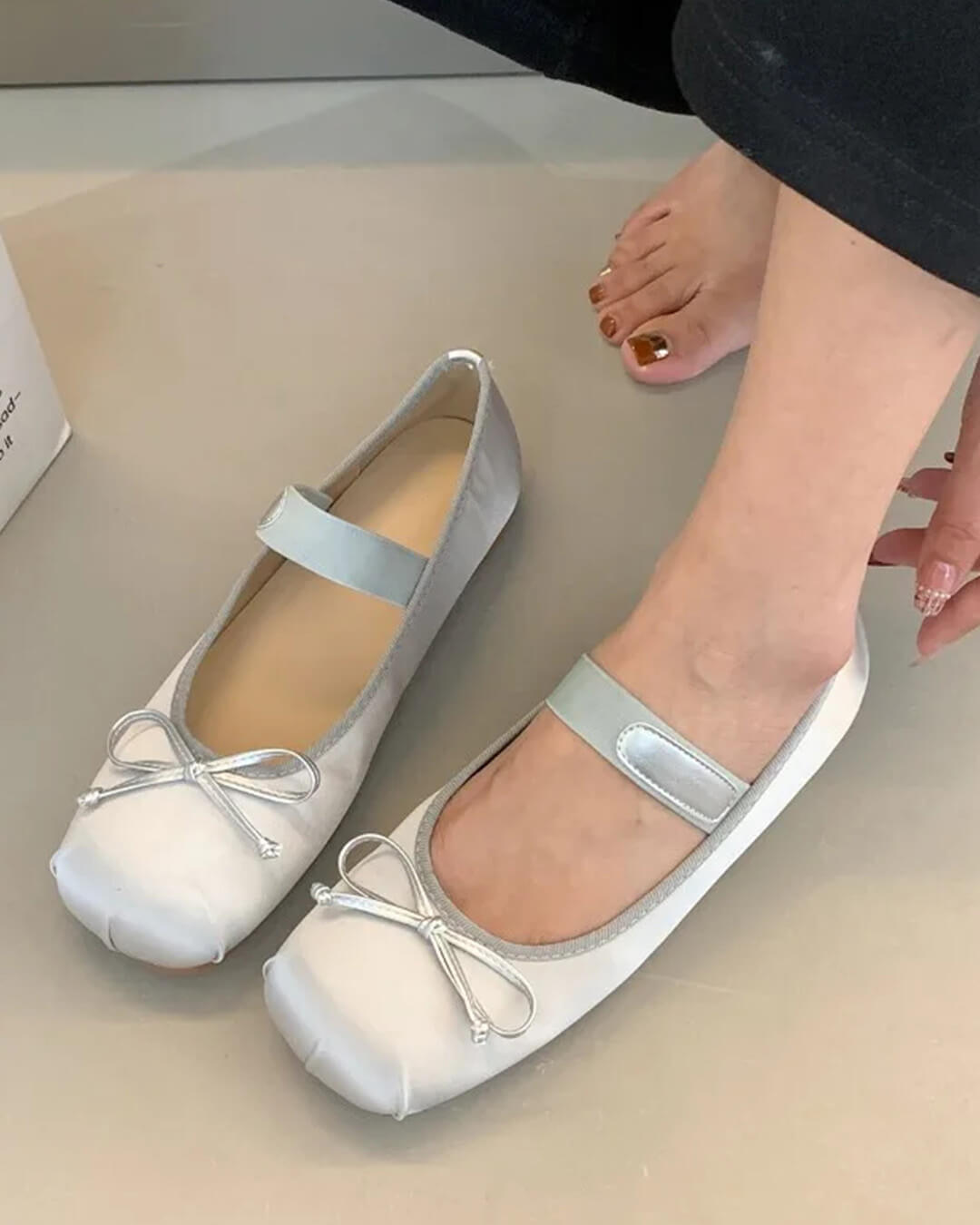 Ballerine Pamela in raso con fiocco