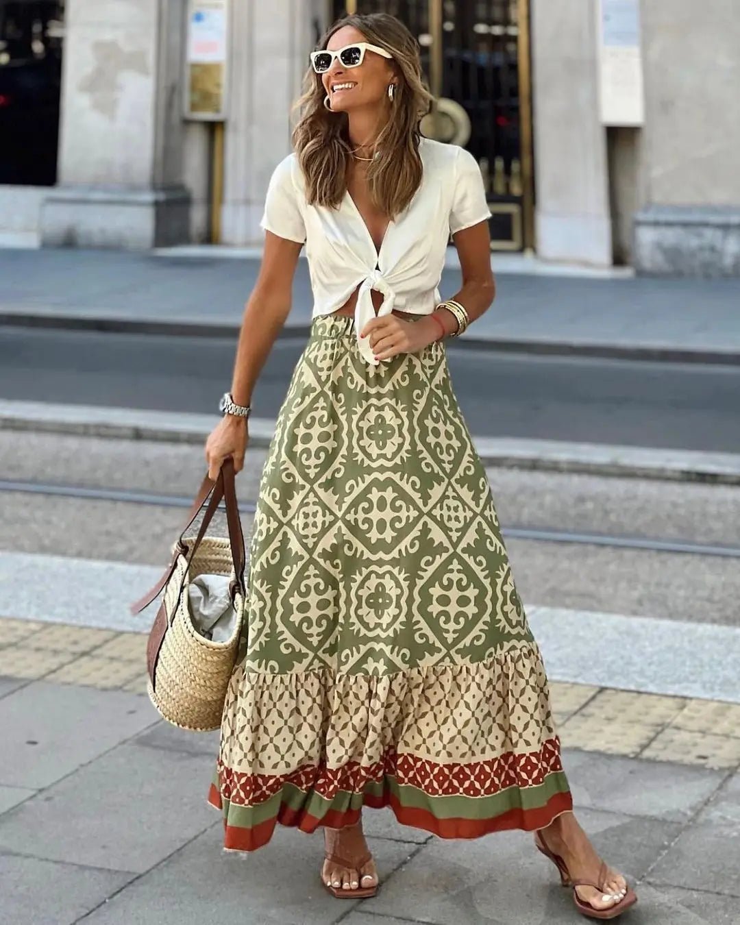 Gonna midi svasata Rhea in stile bohémien con stampa