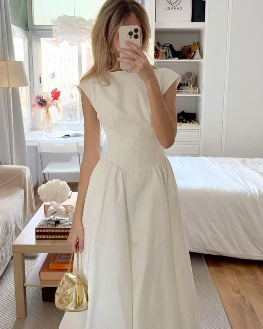 Abito midi senza maniche con cut-out Rosalind