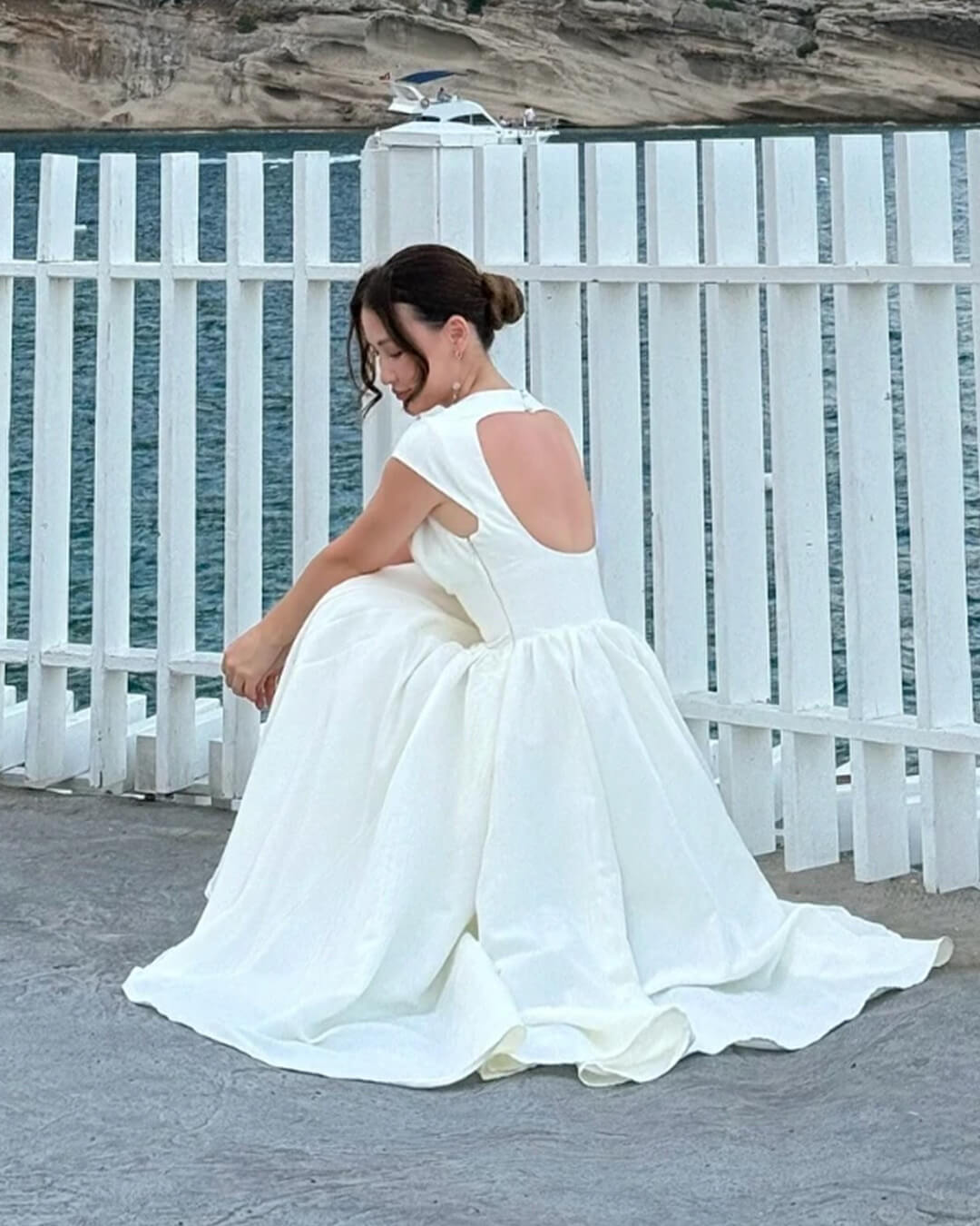 Abito midi senza maniche con cut-out Rosalind