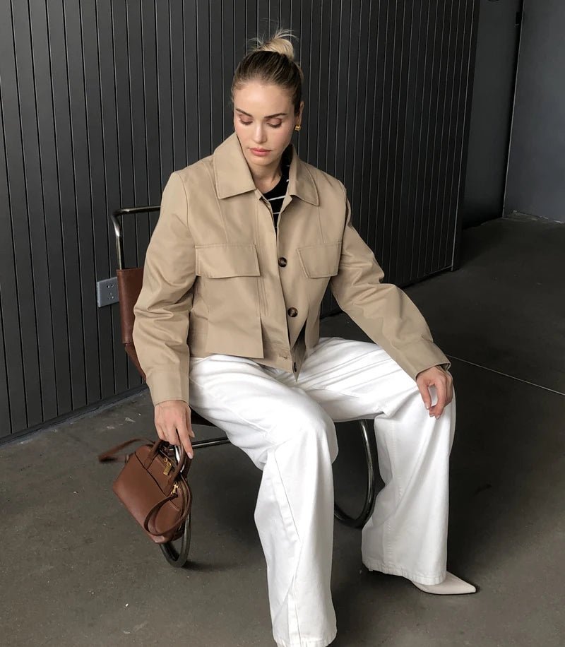 Giacca corta con tasche a patta Sandra