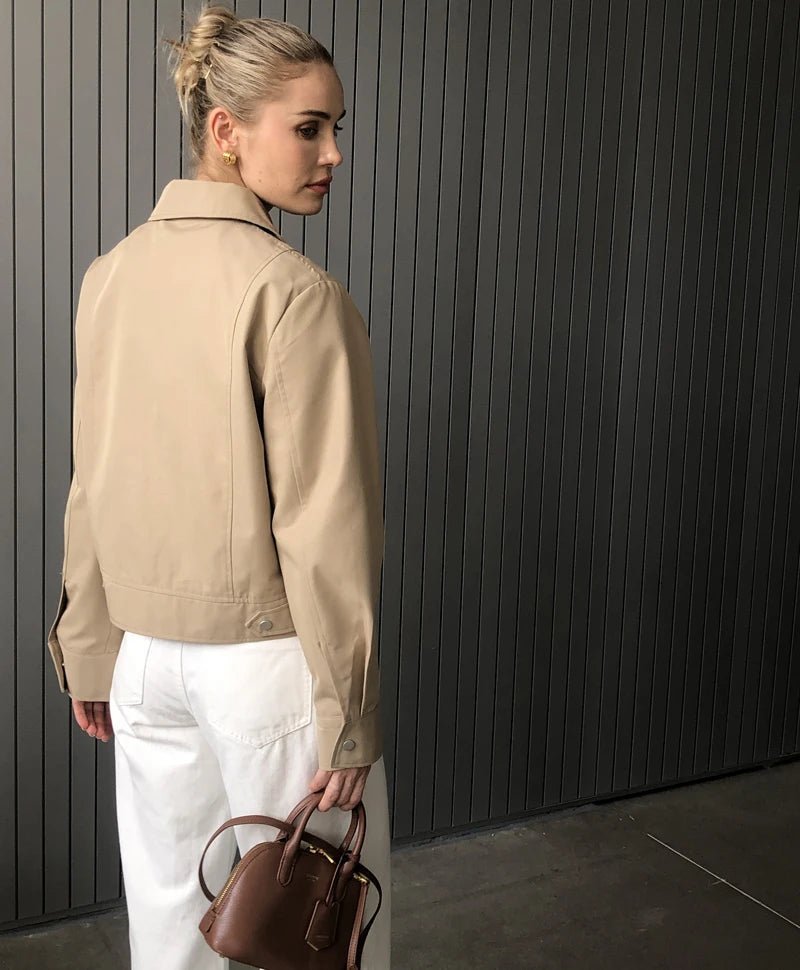 Giacca corta con tasche a patta Sandra