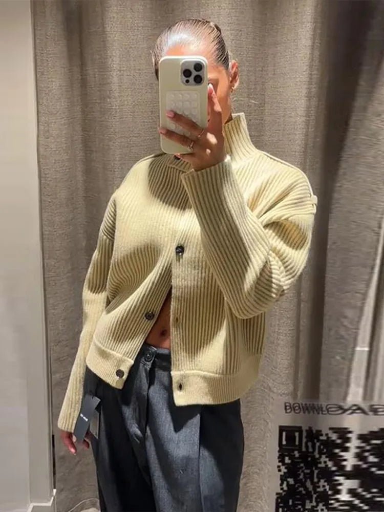 Sandra Cardigan in maglia con collo rialzato