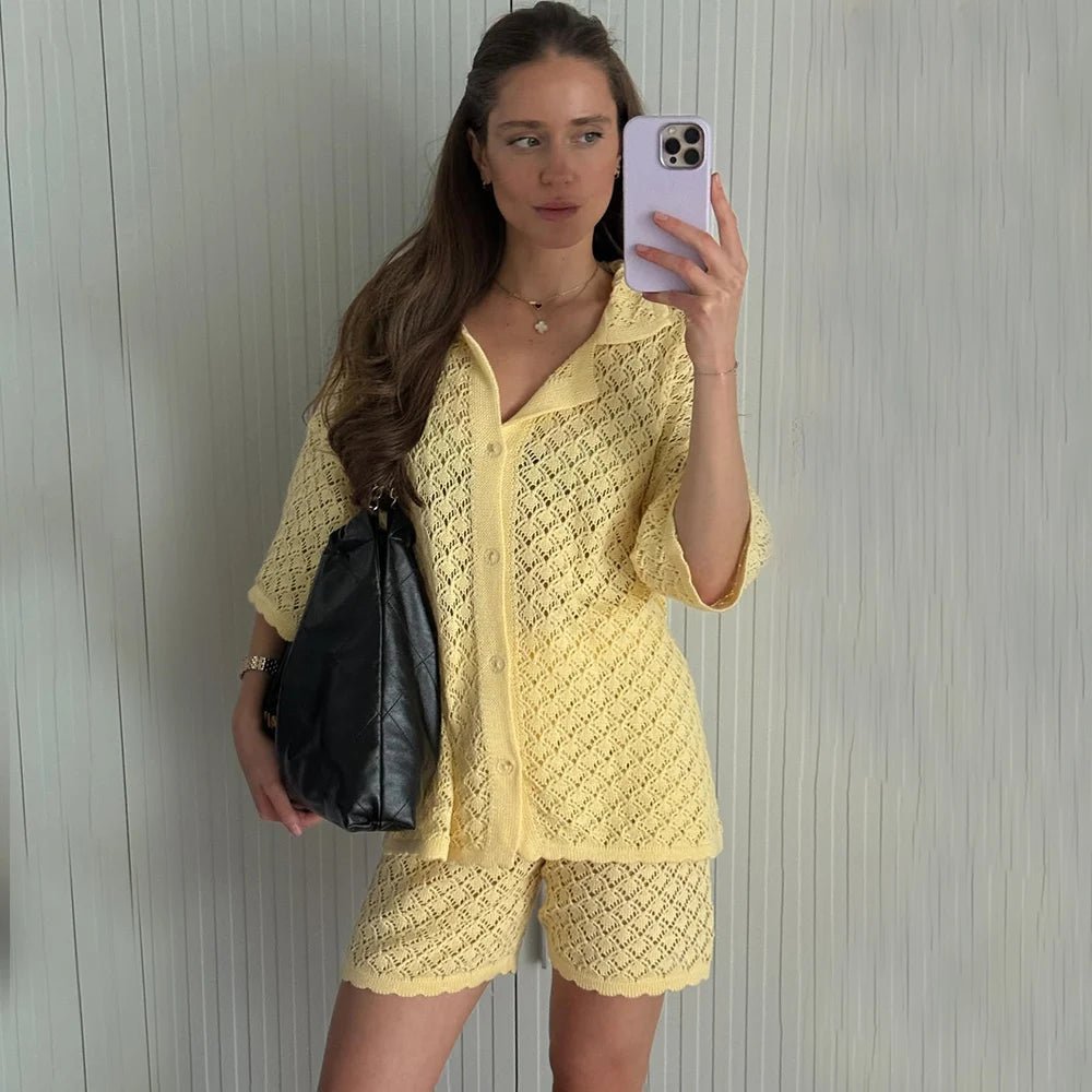 Completo Selene in maglia con cardigan e pantaloncini
