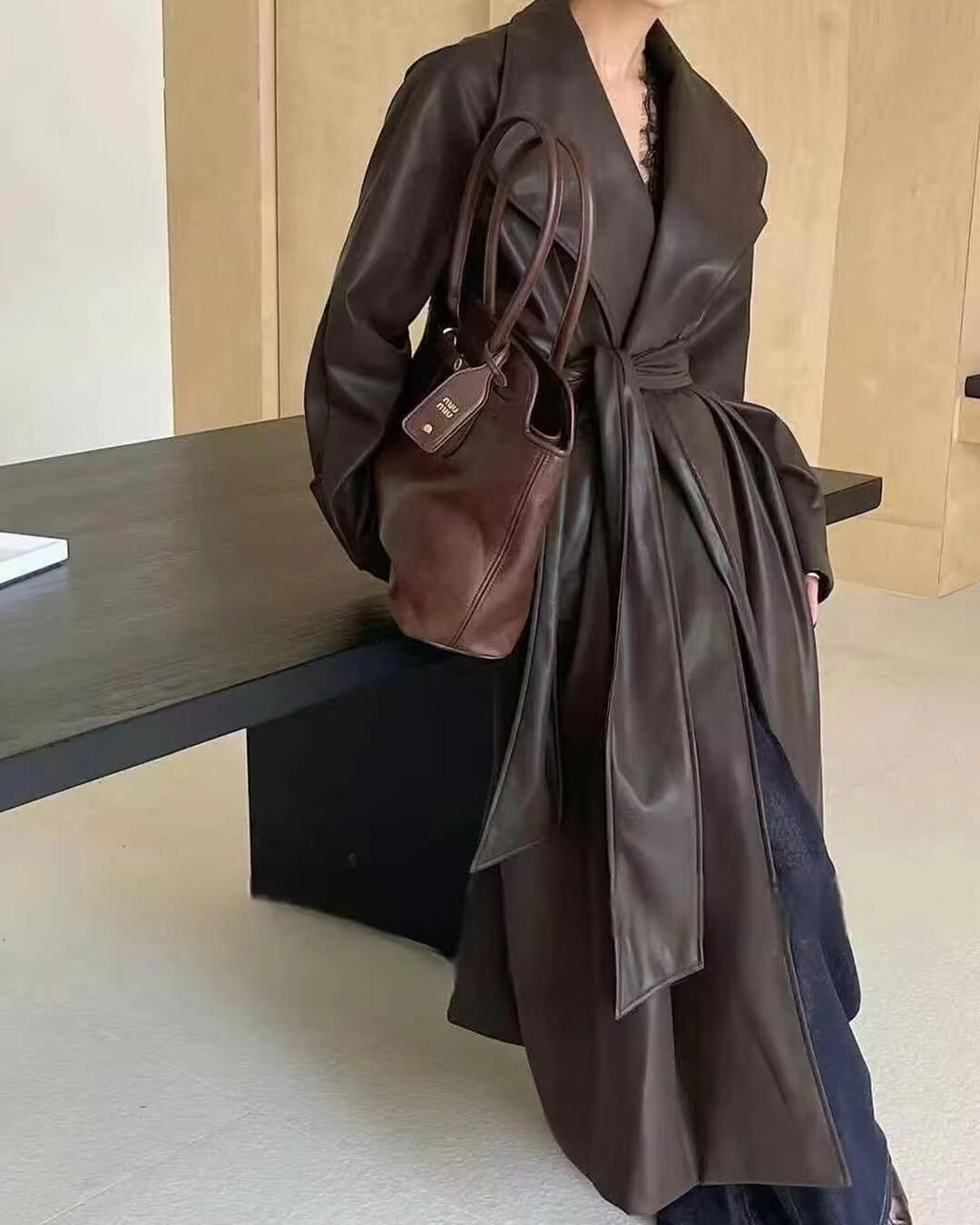 Shiela Trench lungo in ecopelle