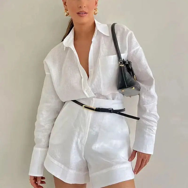 Completo in lino con camicia a maniche lunghe e pantaloncini a vita alta Solenn