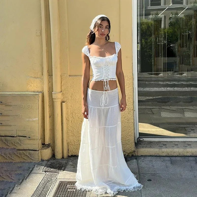 Completo in pizzo a due pezzi con spalle scoperte Sophia
