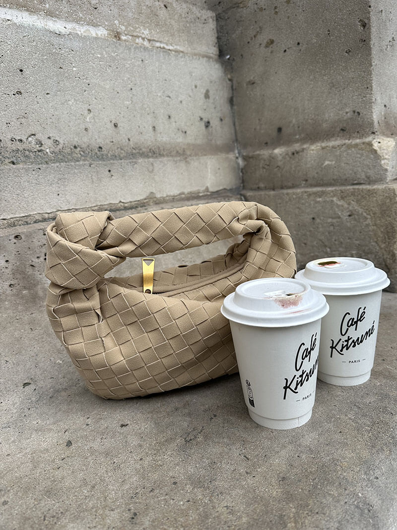 Mini borsa intrecciata in camoscio