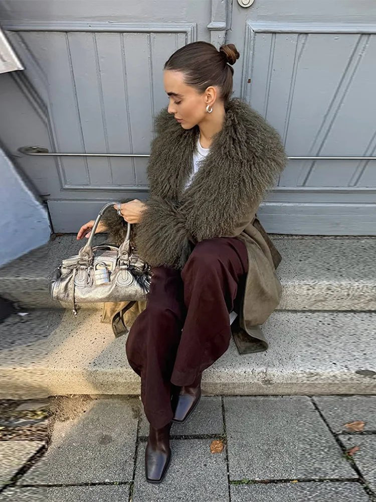 Cappotto Teresa con collo in ecopelliccia patchwork