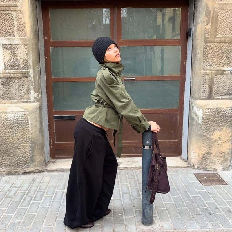 Trench corto con cintura Thea