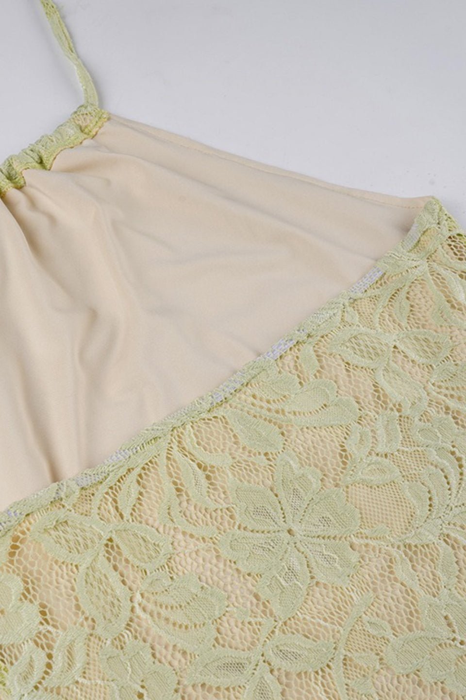 Miniabito aderente in pizzo Valentina