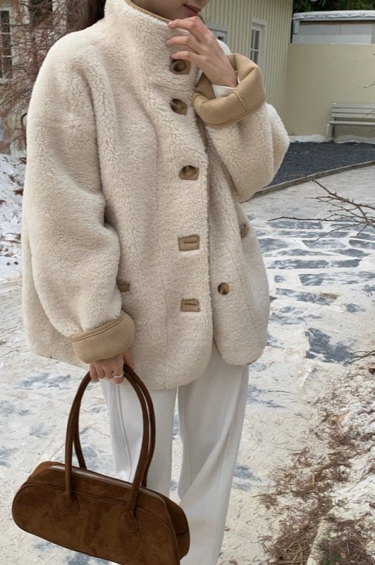 Cappotto in pelliccia sintetica con collo alto Vanya