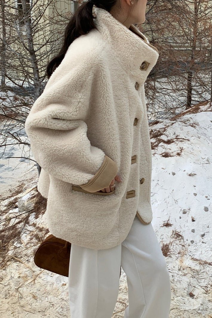 Cappotto in pelliccia sintetica con collo alto Vanya