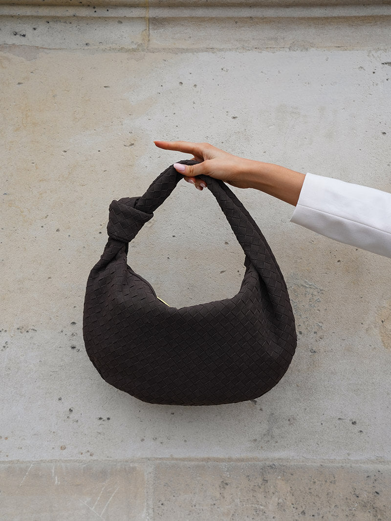 Borsa intrecciata media in camoscio