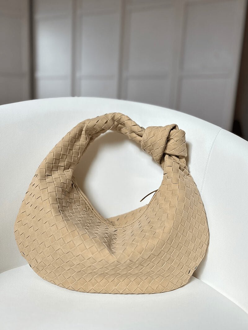 Borsa intrecciata media in camoscio