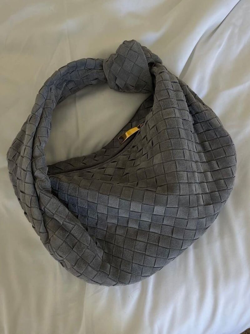 Borsa intrecciata media in camoscio