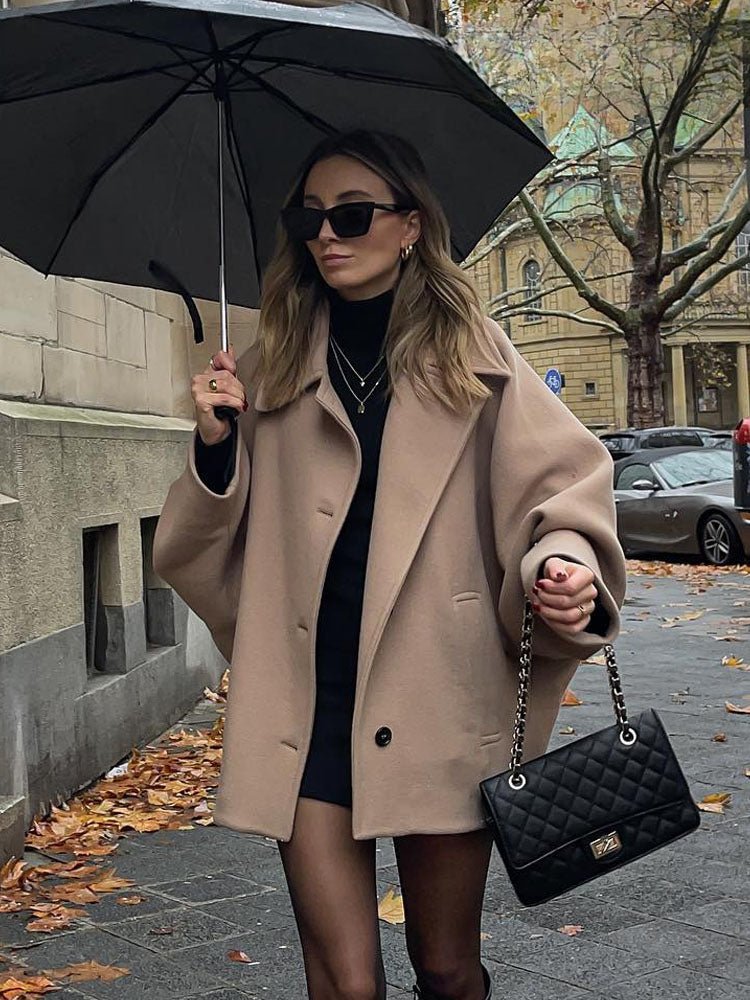 Cappotto ampio con colletto Yalena